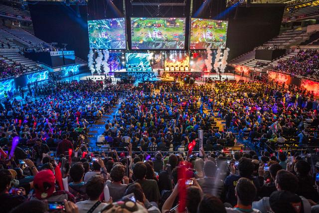 JackeyLove接受媒体专访：先锋赛打的很差 后面先打好每一场吧